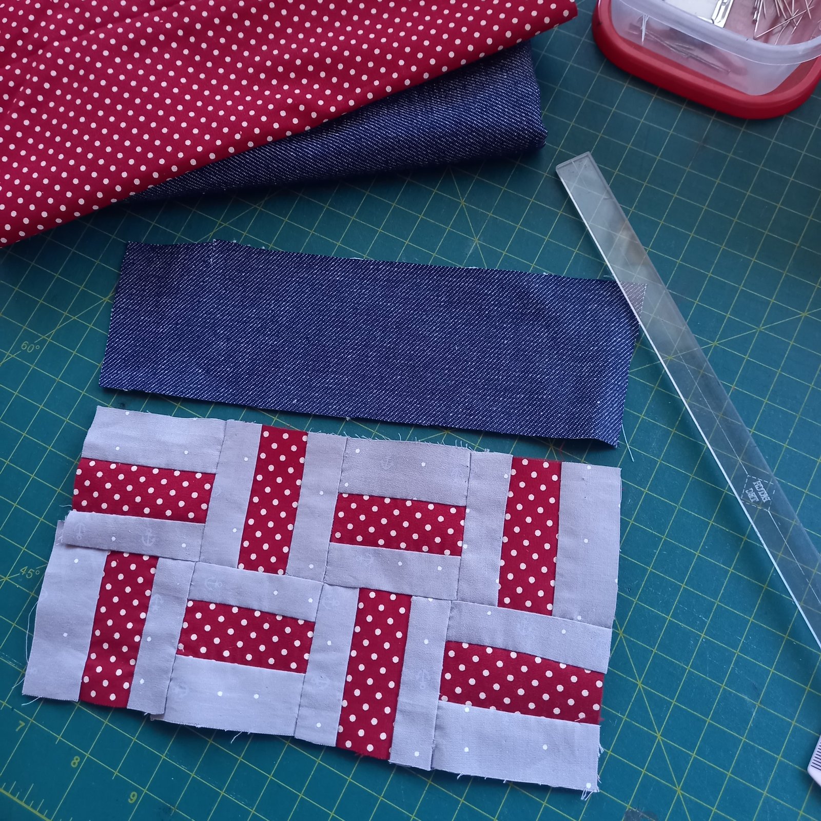 Hand sewing, costurado a mão