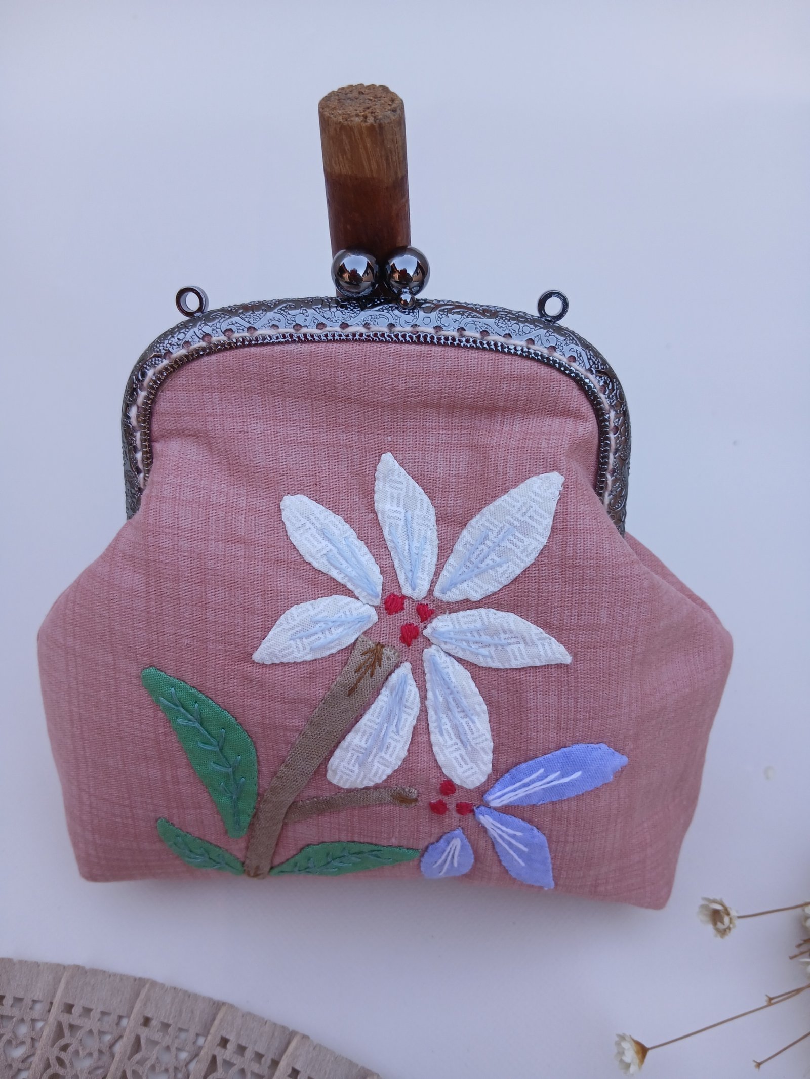 Bolsinha rosa víntage com fecho da vovó - Imagem 3
